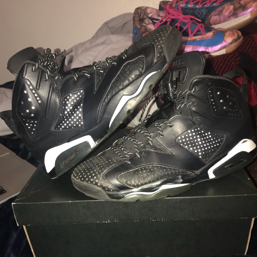 black cat 6’s used... size 12